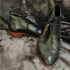 Kelsey Dagger Oxfords